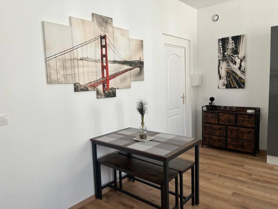L'Industriel Apartment มองต์เรจรู ภายนอก รูปภาพ