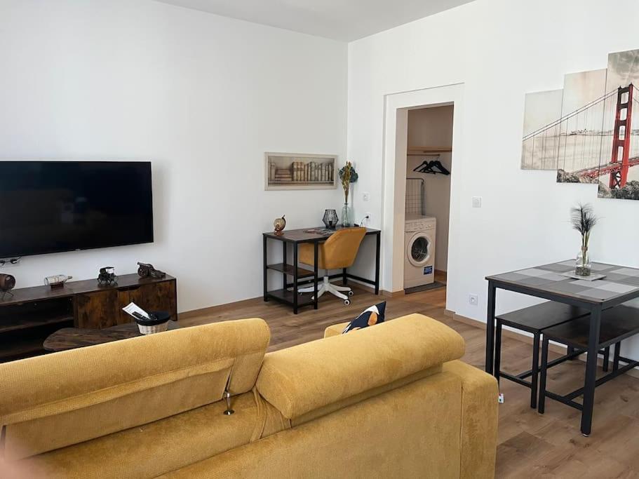 L'Industriel Apartment มองต์เรจรู ภายนอก รูปภาพ